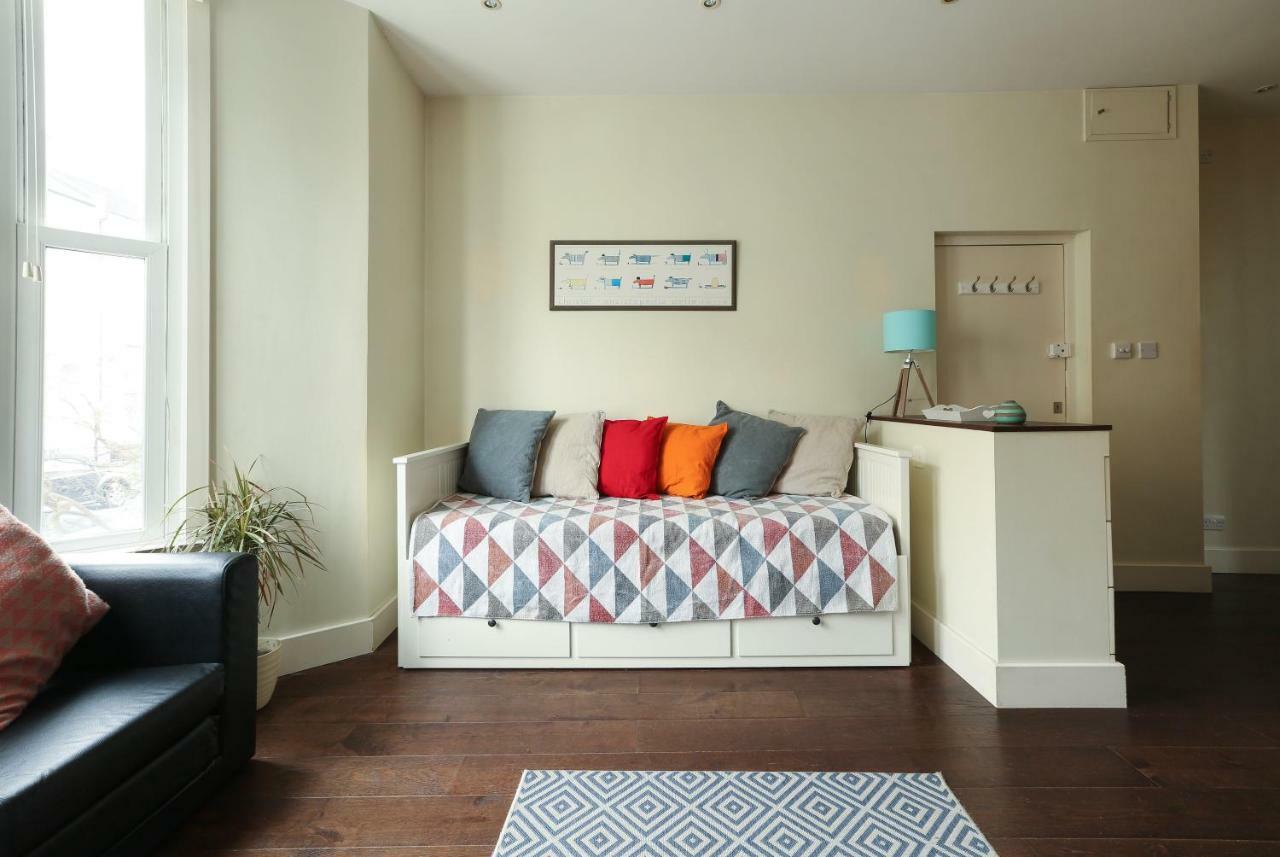 Modern Flat Near Central London Apartment