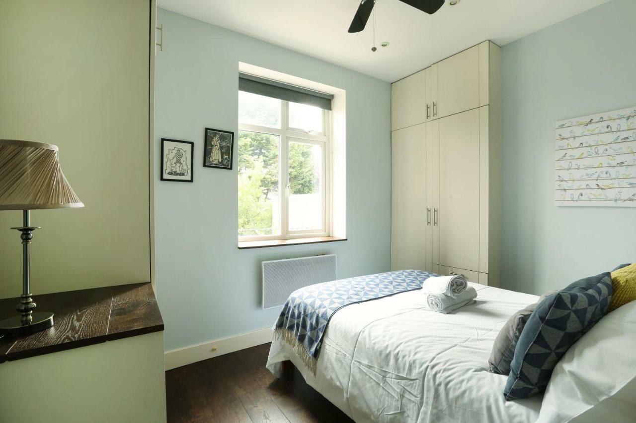 Modern Flat Near Central London * London